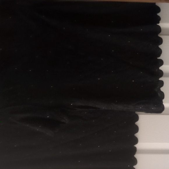 St. John lace rhinestone skirt - Picture 6 of 6